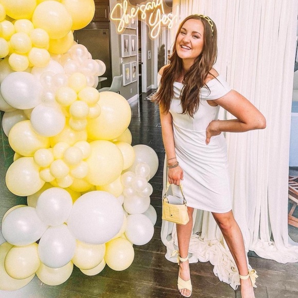 Calvin Klein White Bridal Shower Dress Size 8 - Picture 1 of 5